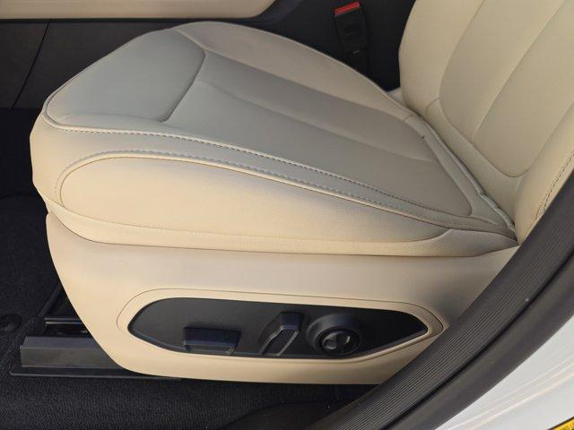 new 2026 Jeep Grand Cherokee car, priced at $48,980