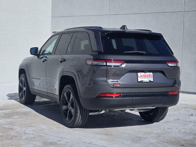 new 2025 Jeep Grand Cherokee car, priced at $38,875