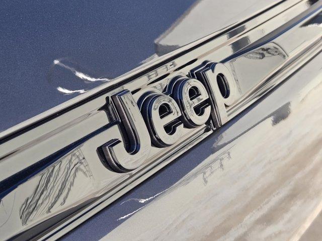 new 2025 Jeep Grand Cherokee car, priced at $38,875