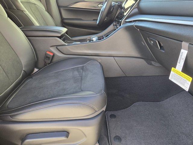 new 2025 Jeep Grand Cherokee car, priced at $38,875