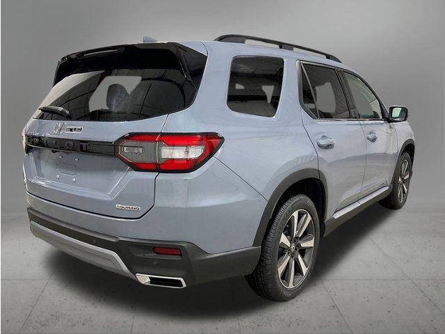 new 2025 Honda Pilot car, priced at $51,550