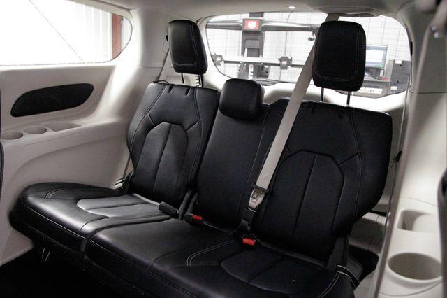 used 2024 Chrysler Pacifica car, priced at $25,994