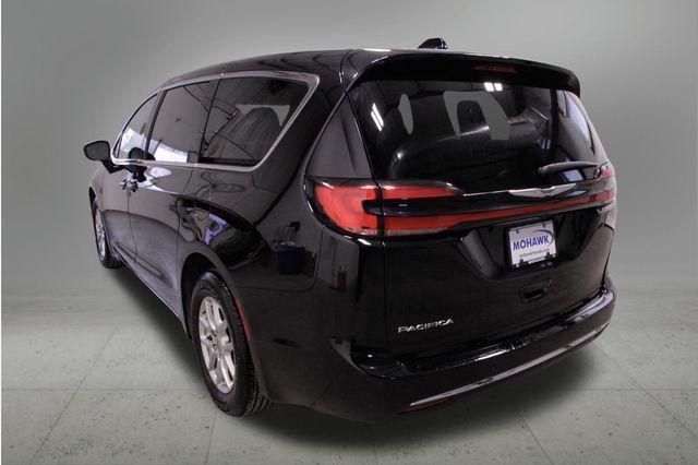 used 2024 Chrysler Pacifica car, priced at $25,994
