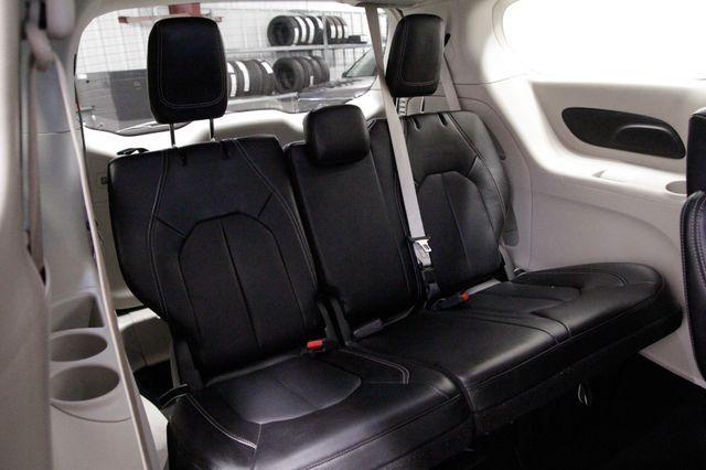 used 2024 Chrysler Pacifica car, priced at $25,994