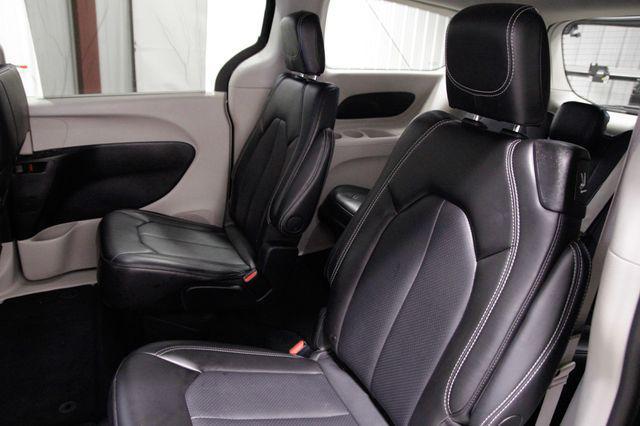 used 2024 Chrysler Pacifica car, priced at $25,994