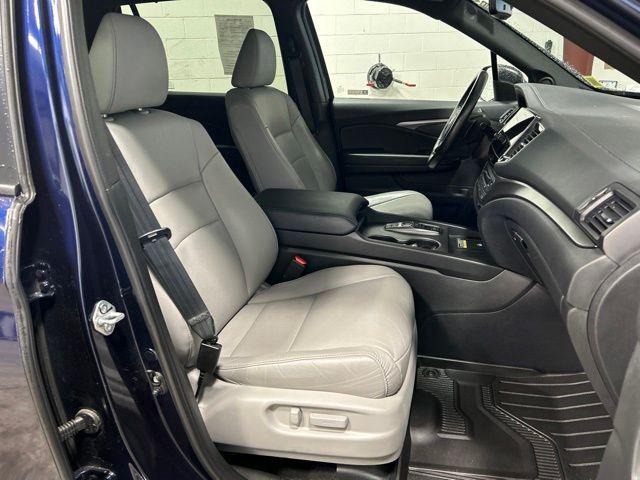 used 2024 Honda Passport car, priced at $36,425