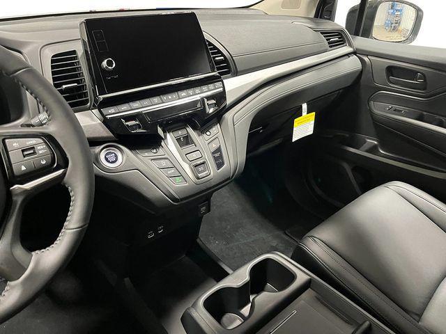 new 2026 Honda Odyssey car, priced at $44,290
