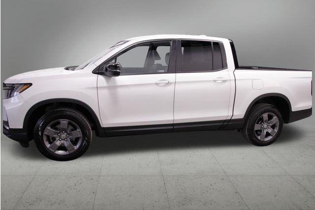 used 2024 Honda Ridgeline car, priced at $33,657