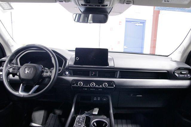 used 2023 Honda Pilot car, priced at $40,587