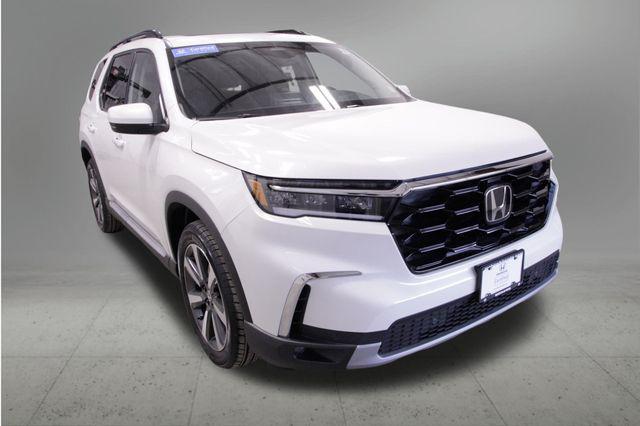 used 2023 Honda Pilot car, priced at $40,587
