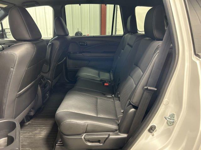 used 2022 Honda Passport car, priced at $35,124
