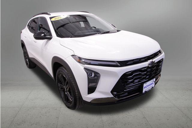 used 2024 Chevrolet Trax car, priced at $21,621