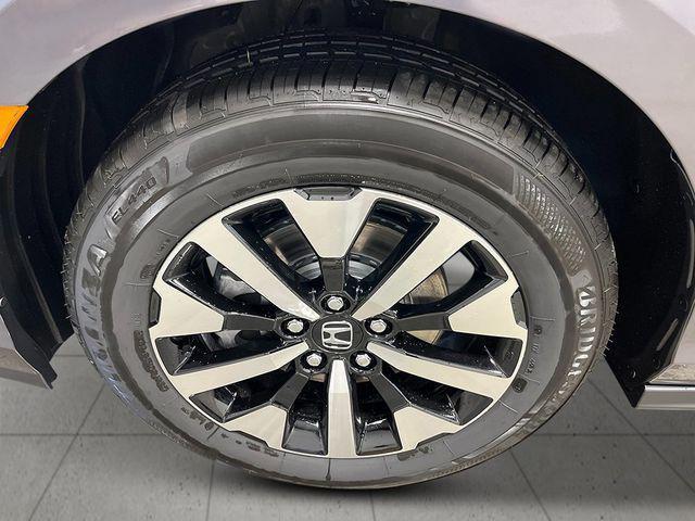 new 2026 Honda Odyssey car, priced at $44,290