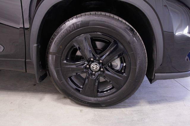 used 2024 Toyota Highlander car, priced at $36,219