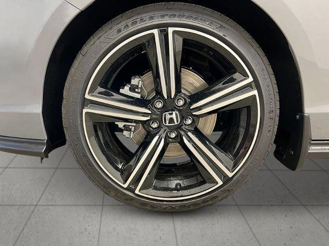 new 2025 Honda Accord Hybrid car, priced at $35,305