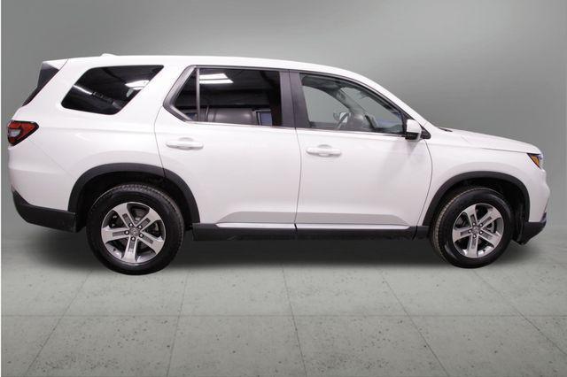 used 2023 Honda Pilot car, priced at $37,140