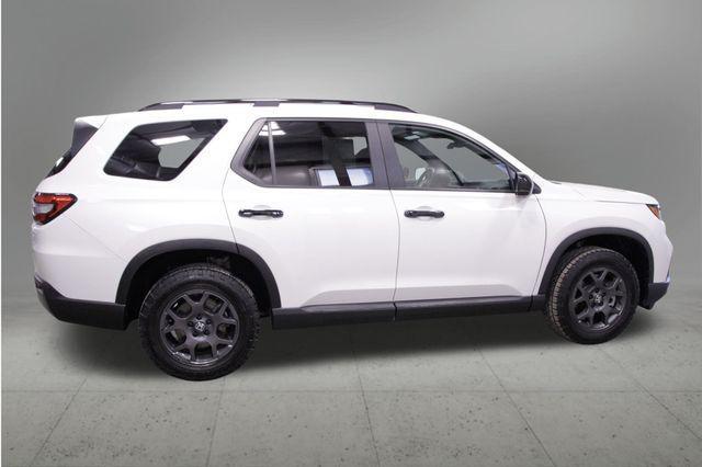 used 2023 Honda Pilot car, priced at $40,511