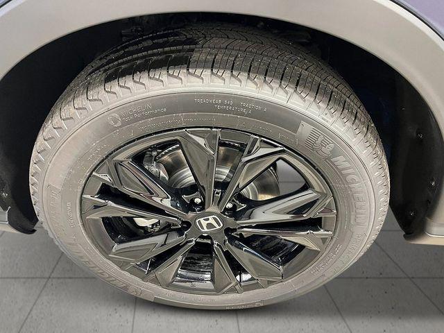 new 2026 Honda CR-V Hybrid car, priced at $43,700