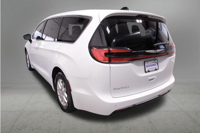 used 2024 Chrysler Pacifica car, priced at $23,995
