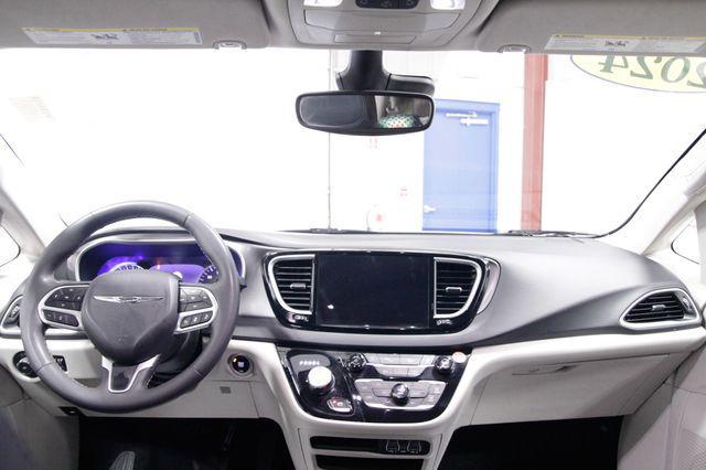 used 2024 Chrysler Pacifica car, priced at $23,995