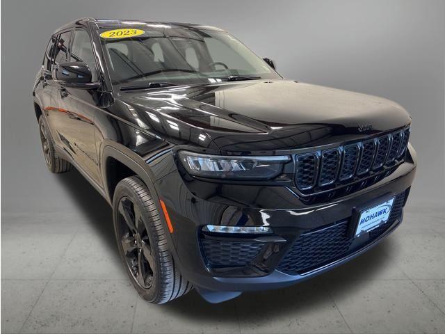 used 2023 Jeep Grand Cherokee car, priced at $31,630