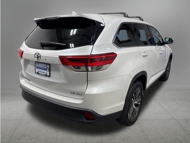 used 2019 Toyota Highlander car, priced at $22,892