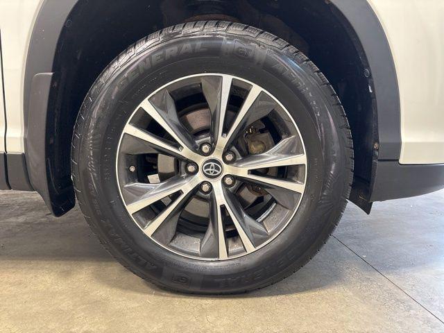 used 2019 Toyota Highlander car, priced at $22,892