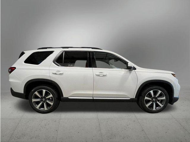 new 2025 Honda Pilot car, priced at $51,550