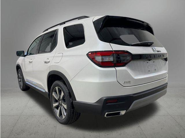 new 2025 Honda Pilot car, priced at $51,550
