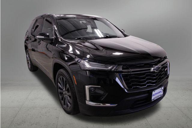 used 2022 Chevrolet Traverse car, priced at $27,786