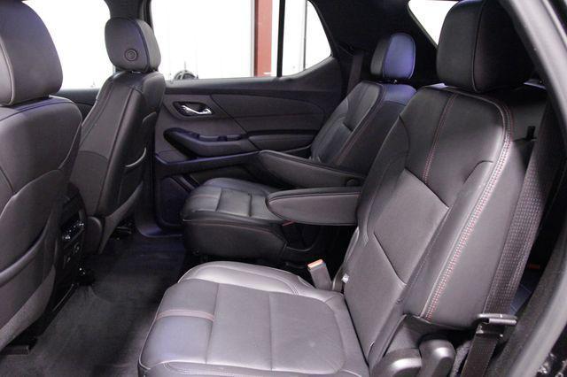 used 2022 Chevrolet Traverse car, priced at $27,786