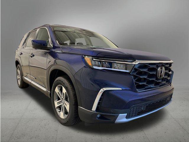 new 2025 Honda Pilot car, priced at $47,095