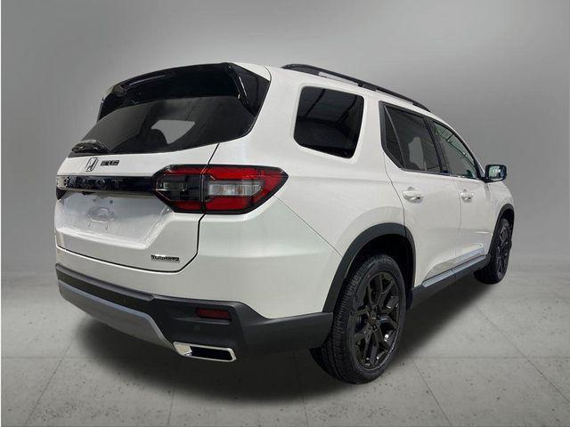 new 2025 Honda Pilot car, priced at $53,450