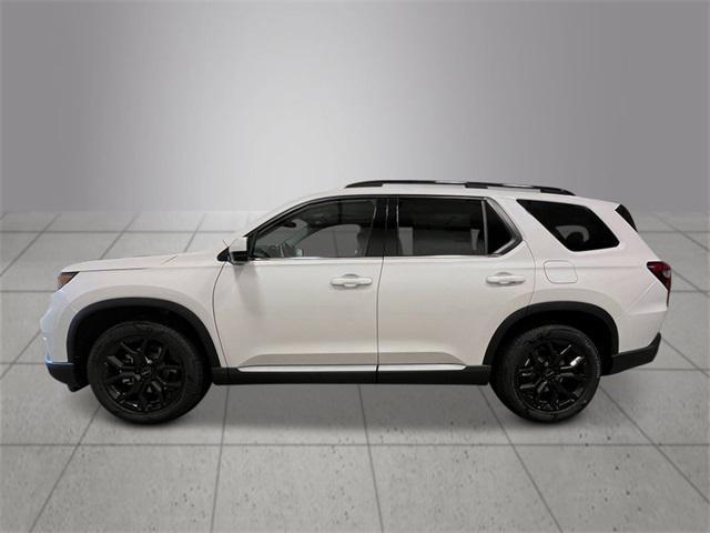 new 2025 Honda Pilot car, priced at $53,450