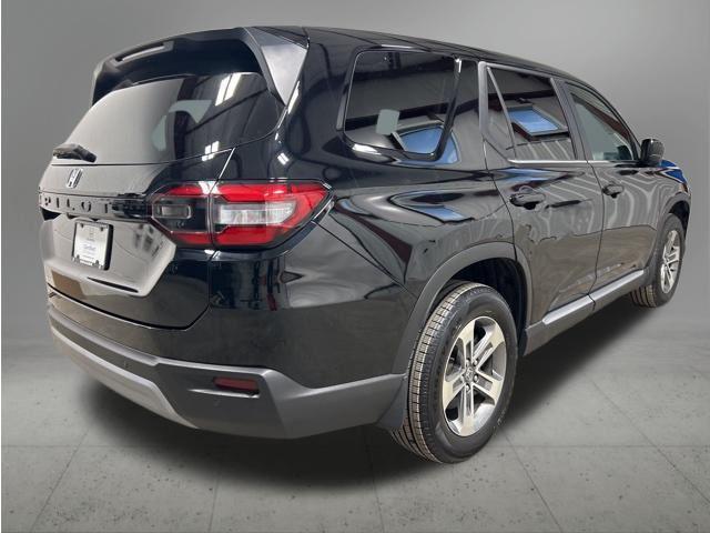 used 2024 Honda Pilot car, priced at $38,852
