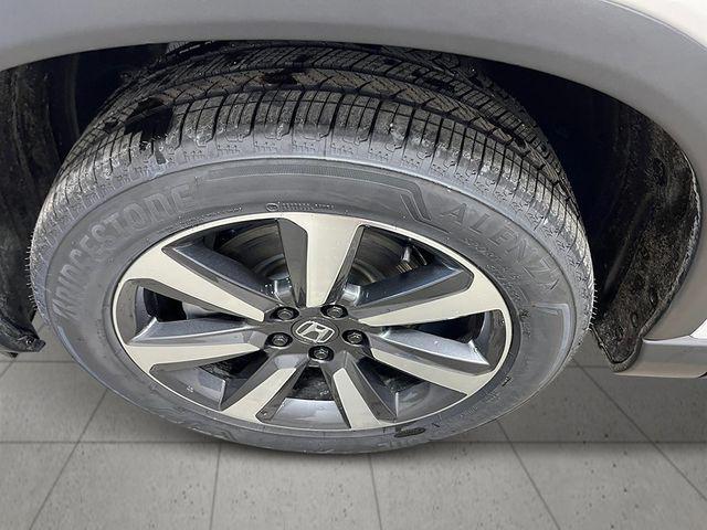 new 2025 Honda Pilot car, priced at $51,550