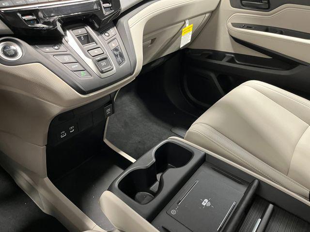 new 2026 Honda Odyssey car, priced at $44,465
