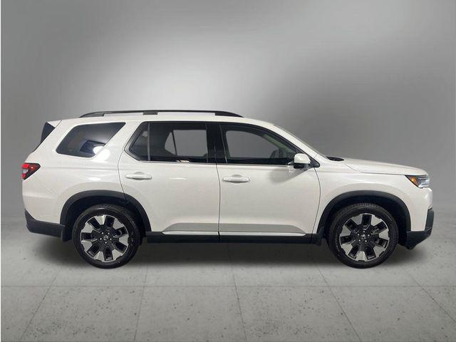 new 2026 Honda Pilot car, priced at $55,445