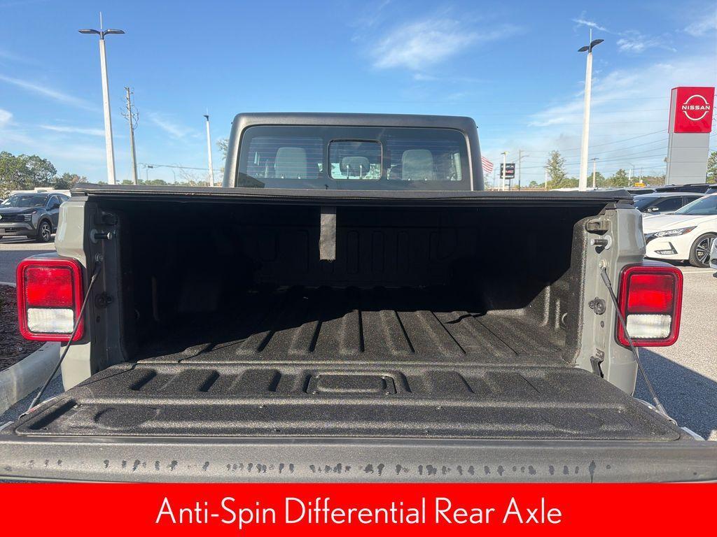 used 2021 Jeep Gladiator car, priced at $24,623