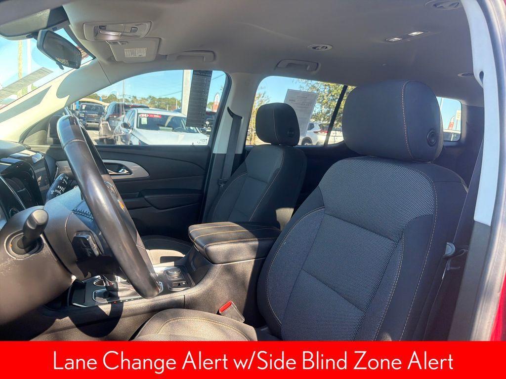 used 2020 Chevrolet Traverse car, priced at $19,881