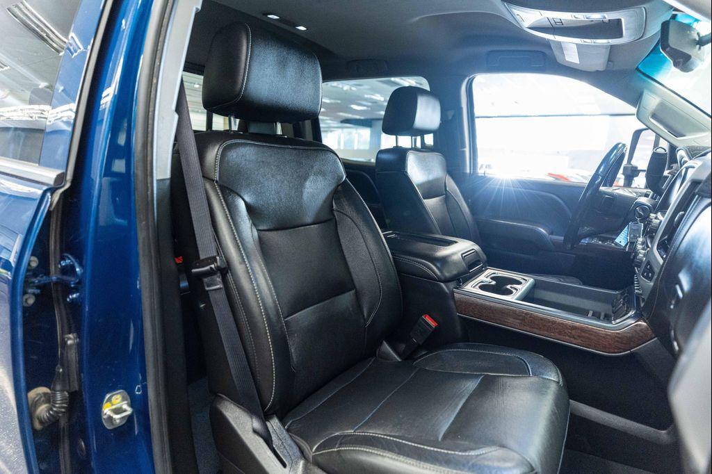 used 2019 GMC Sierra 2500 car, priced at $39,999