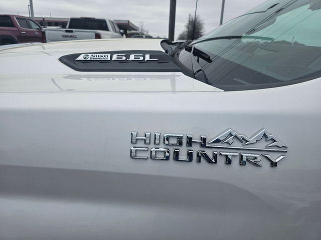 used 2025 Chevrolet Silverado 2500 car, priced at $68,999