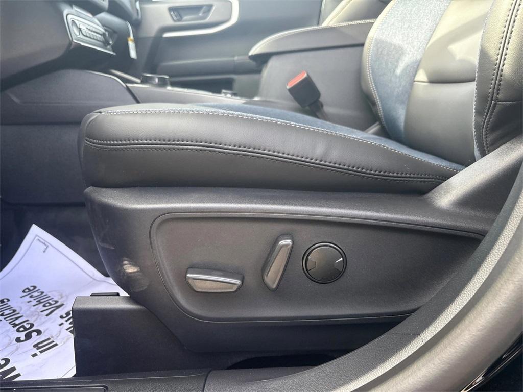 new 2025 Ford Bronco Sport car, priced at $37,583