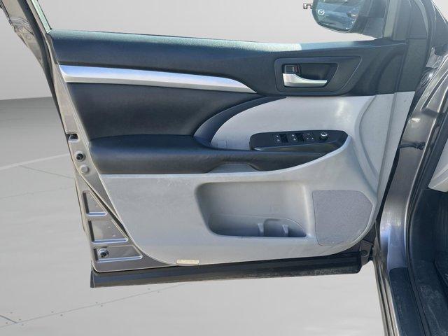 used 2018 Toyota Highlander car, priced at $20,990