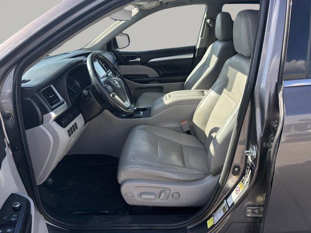 used 2018 Toyota Highlander car, priced at $20,990