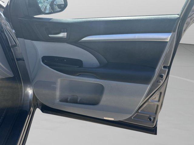 used 2018 Toyota Highlander car, priced at $20,990