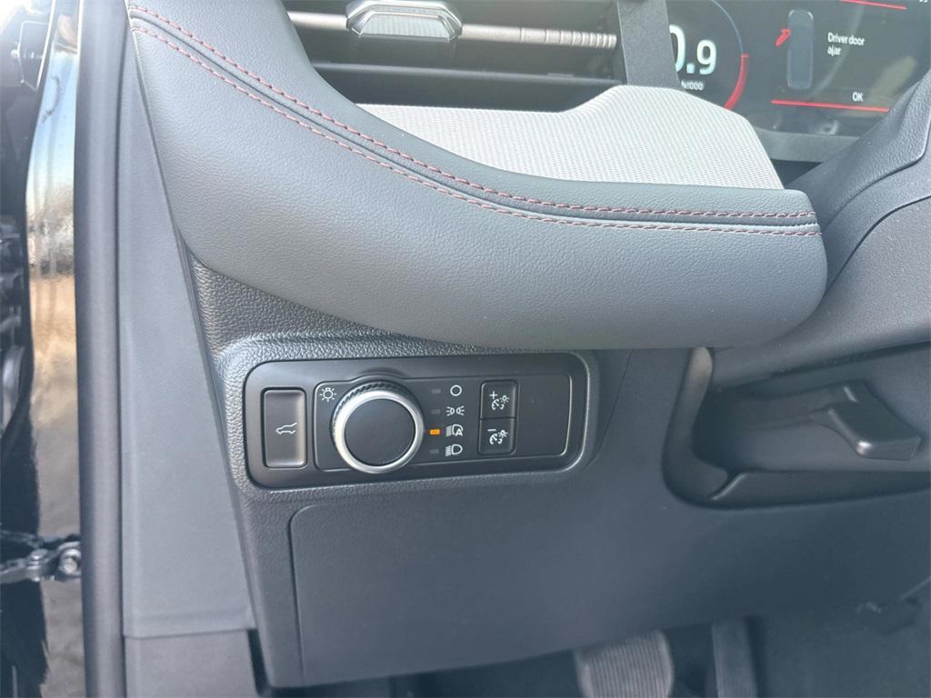 new 2026 Ford Explorer car, priced at $40,143