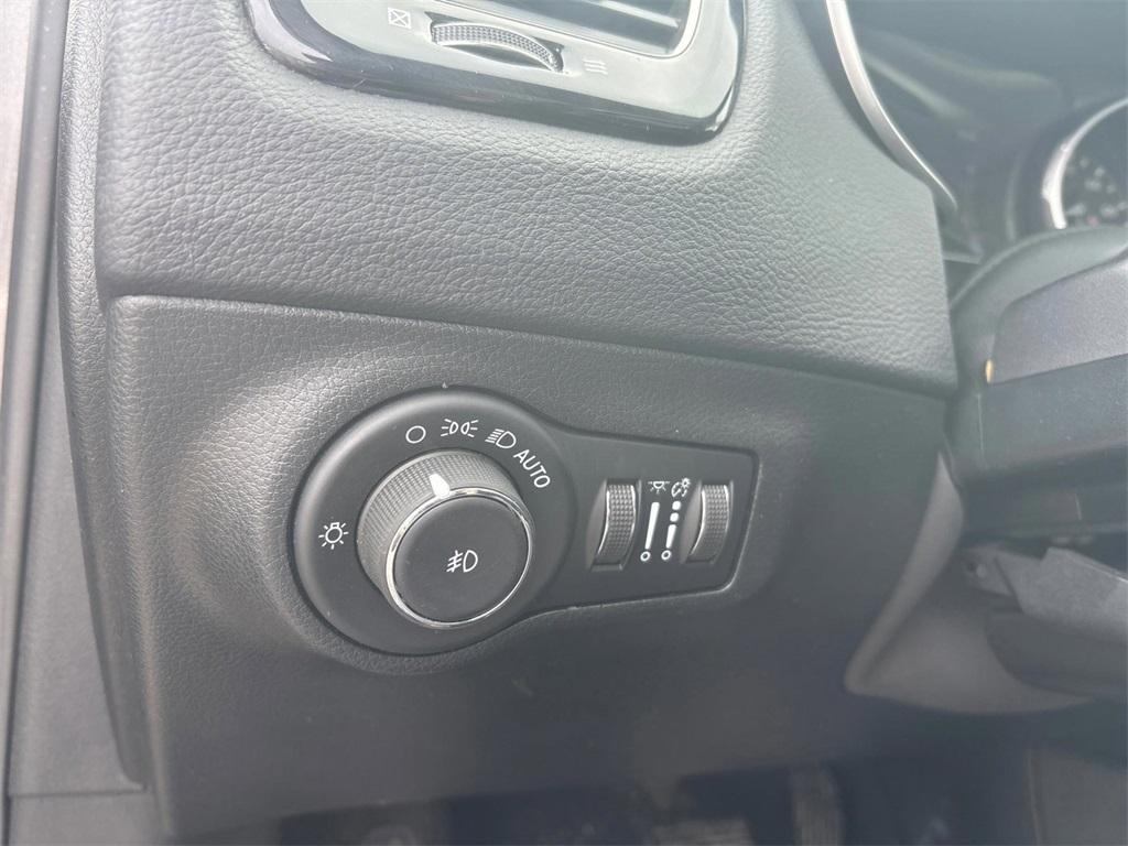 used 2021 Jeep Compass car, priced at $18,990