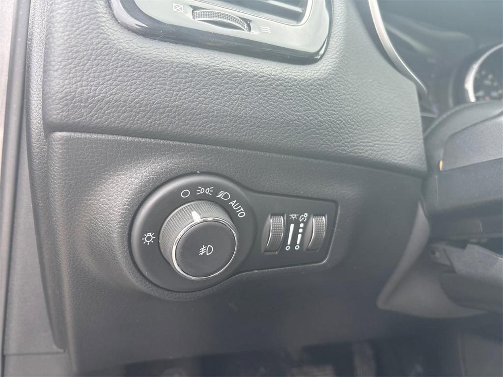 used 2021 Jeep Compass car, priced at $28,990