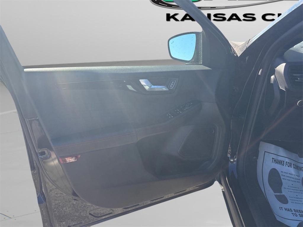 new 2026 Ford Escape car, priced at $28,281